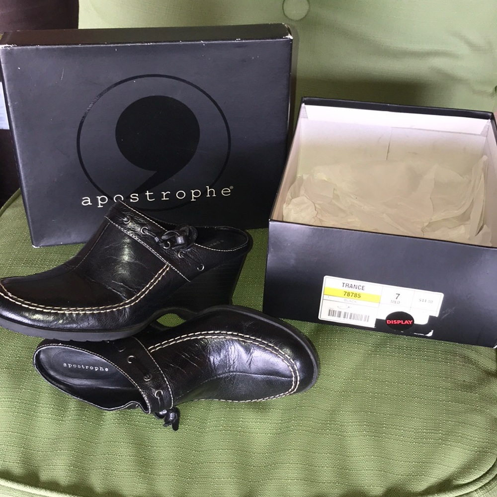 apostrophe slip on